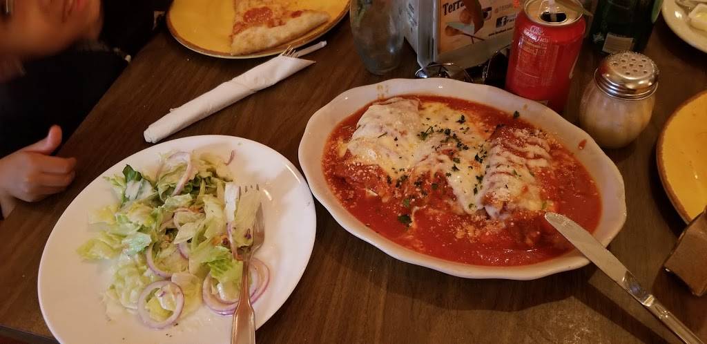 Terranova Pizzeria & Trattoria | restaurant | 1557 Panther Valley Mall, Allamuchy Township, NJ 07820, USA | 9088527606 OR +1 908-852-7606