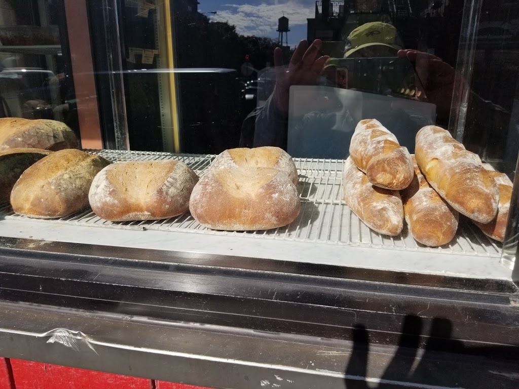 DAmatos Bakery | restaurant | 1124 W Grand Ave, Chicago, IL 60642, USA | 3127335456 OR +1 312-733-5456