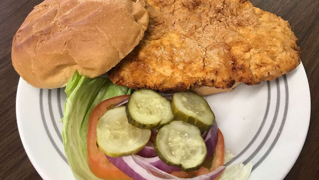 Menlo Cafe | restaurant | 502 Sherman St, Menlo, IA 50164, USA | 6415242871 OR +1 641-524-2871