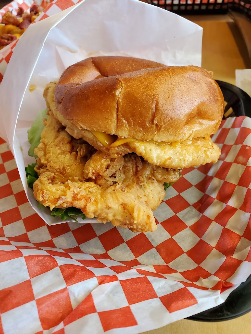 Freds Burger | restaurant | 7411 W Stockton Blvd #100, Sacramento, CA 95823, USA | 9168965625 OR +1 916-896-5625