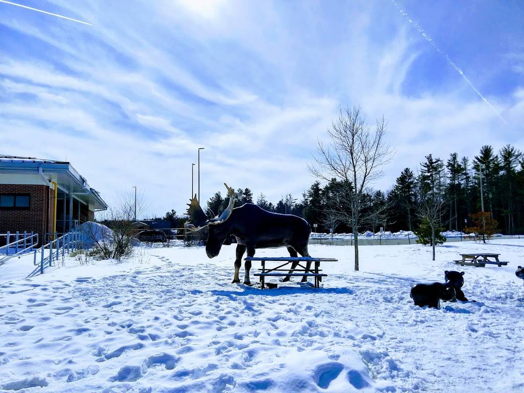 West Gardiner Service Plaza | restaurant | West Gardiner, ME 04345, USA | 2078354040 OR +1 207-835-4040