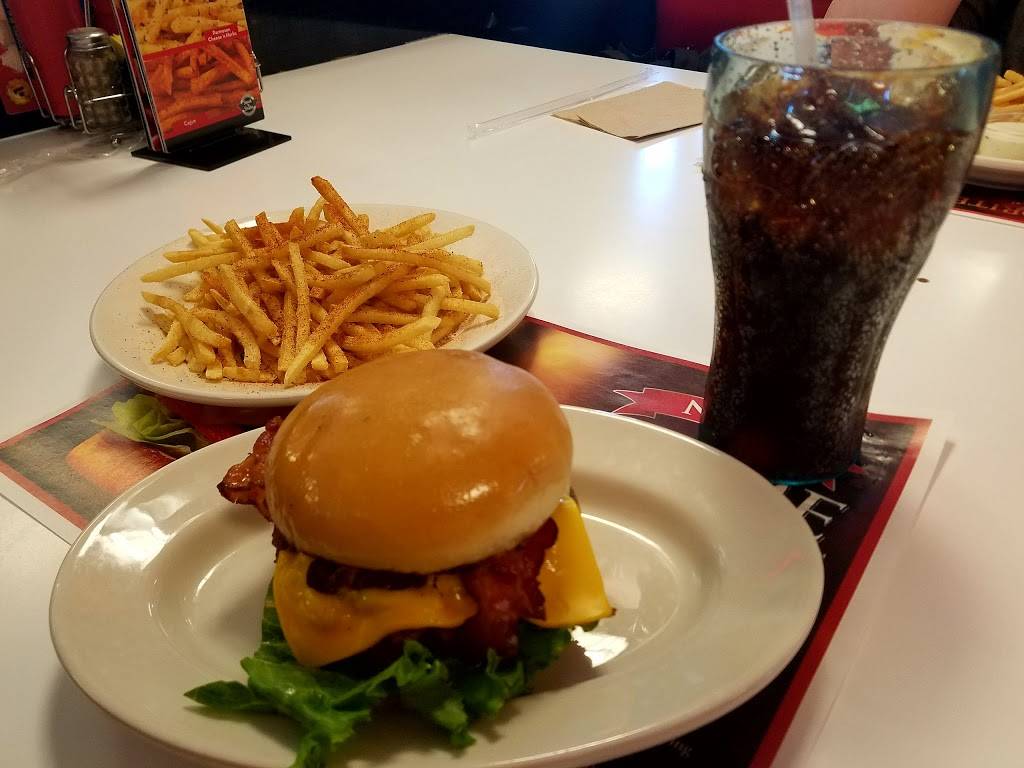 Steak n Shake | restaurant | 135 N Weber Rd, Bolingbrook, IL 60490, USA | 6307590908 OR +1 630-759-0908