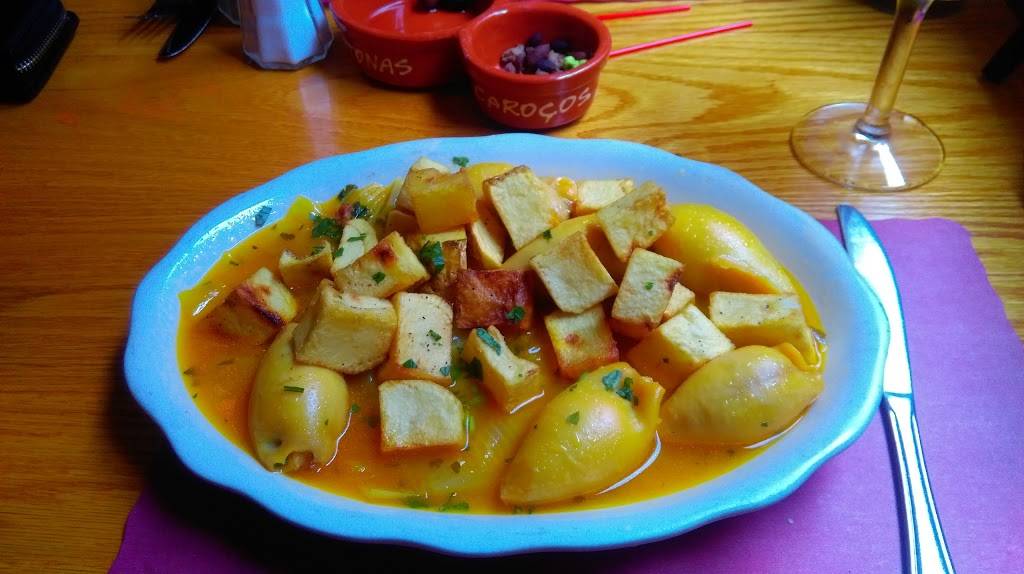 Trackside Bar & Grill | restaurant | 30 Warren St, Peabody, MA 01960, USA | 9785311047 OR +1 978-531-1047