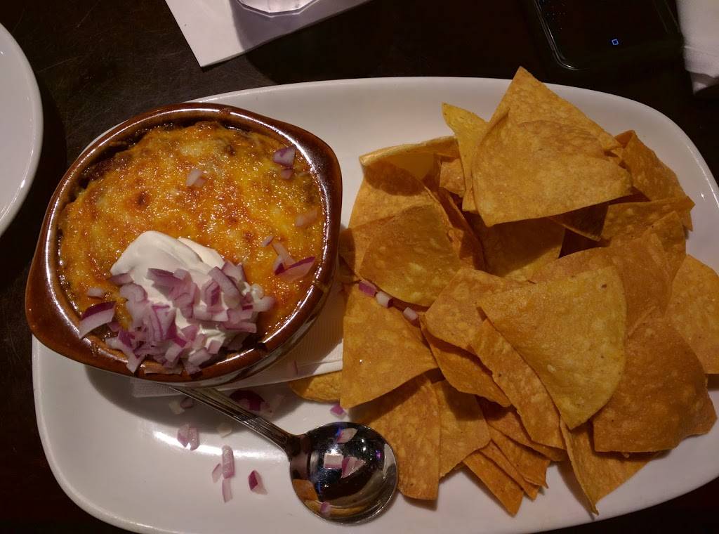 Mackenzies Bar & Grill | restaurant | 970 High Ridge Rd, Stamford, CT 06905, USA | 2033229888 OR +1 203-322-9888