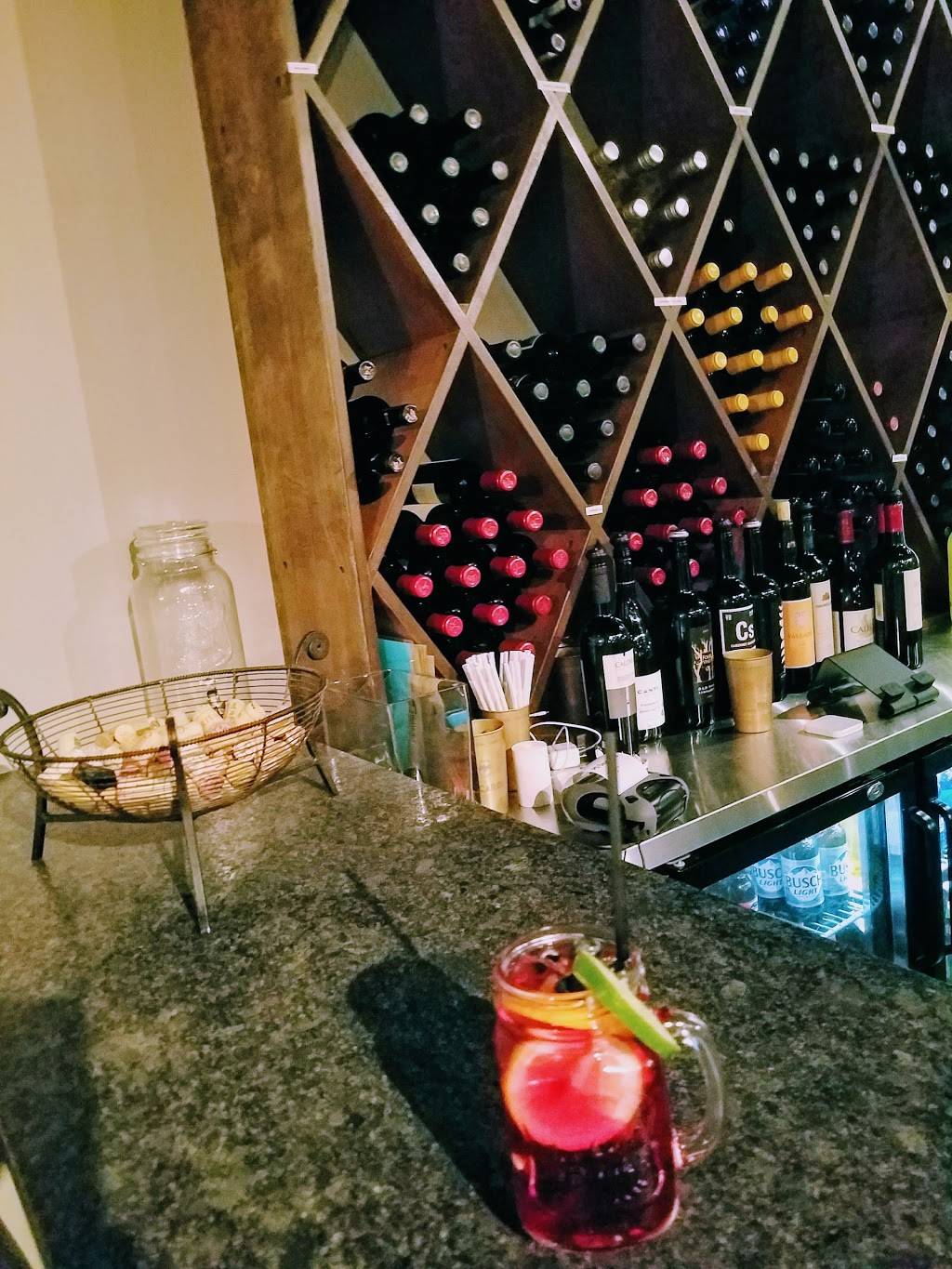 Studio 1212 Cafe & Wine Bar | restaurant | 1212 Marine St, Green Bay, WI 54301, USA | 9205449682 OR +1 920-544-9682