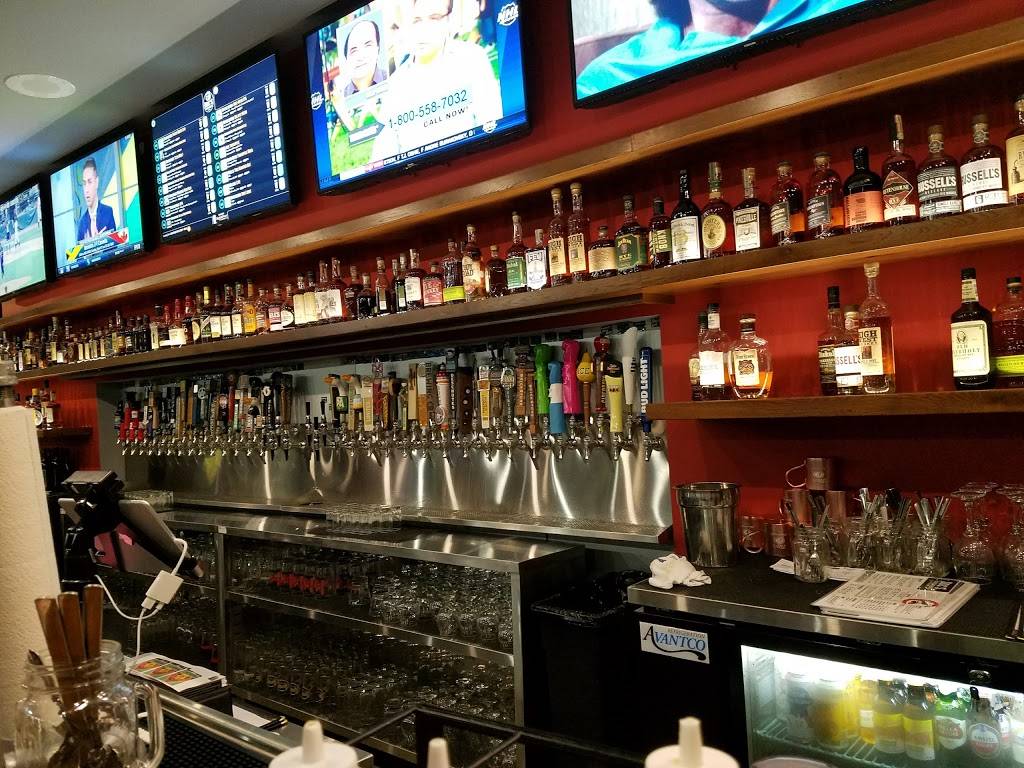 DOCs Smokehouse & Craft Bar | restaurant | 19081 Old Lagrange Rd #105, Mokena, IL 60448, USA | 7089955533 OR +1 708-995-5533