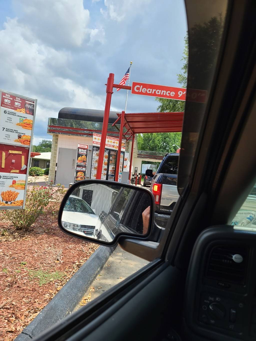 Checkers | restaurant | 2448 W Congress St, Lafayette, LA 70503, USA | 3372691748 OR +1 337-269-1748