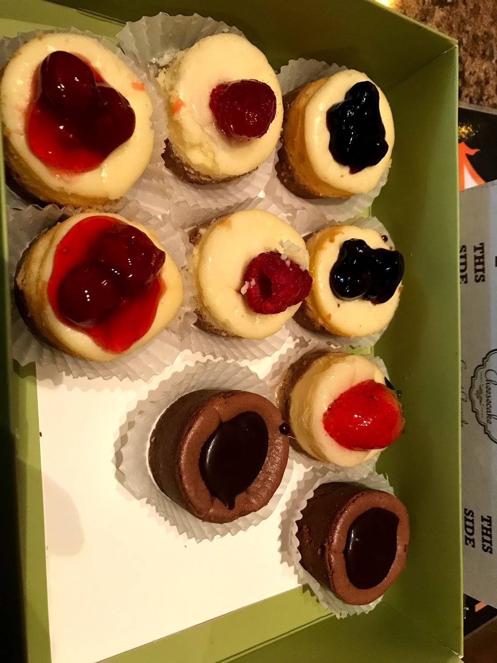 Dees Kitchen | restaurant | 509 Howe Ave, Shelton, CT 06484, USA | 2035138070 OR +1 203-513-8070