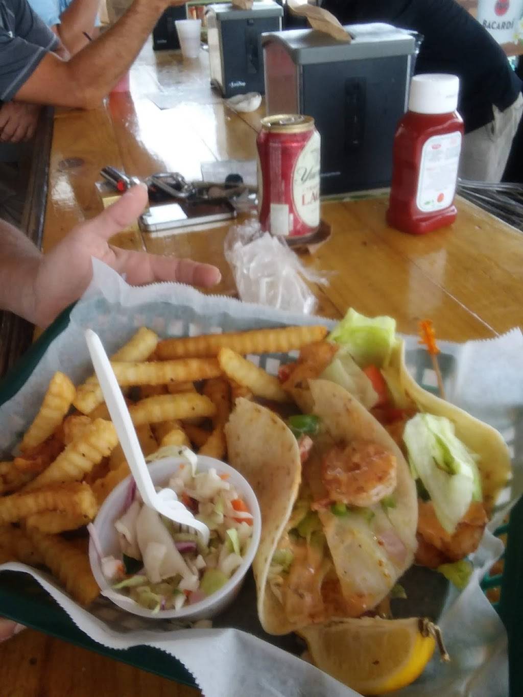 Castaway Beach Bar and Grill | restaurant | 1717 S Ocean Blvd, North Myrtle Beach, SC 29582, USA | 8432725512 OR +1 843-272-5512