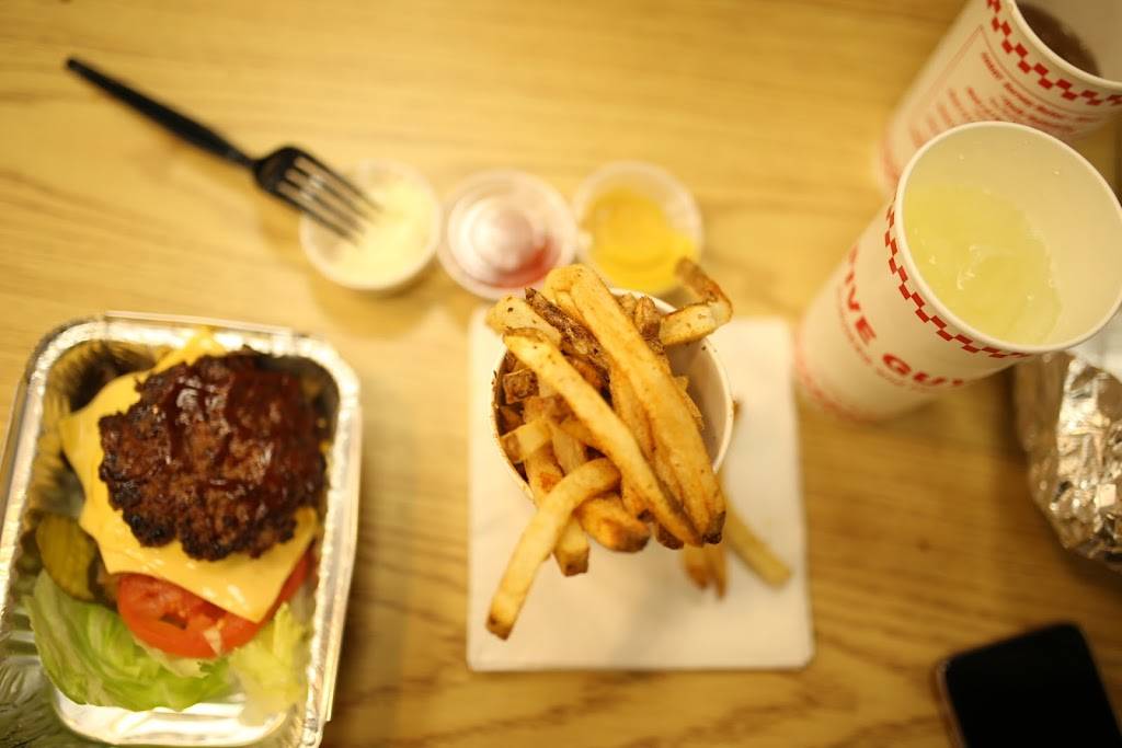 Five Guys | meal takeaway | 45 River Rd, Edgewater, NJ 07020, USA | 2014824614 OR +1 201-482-4614