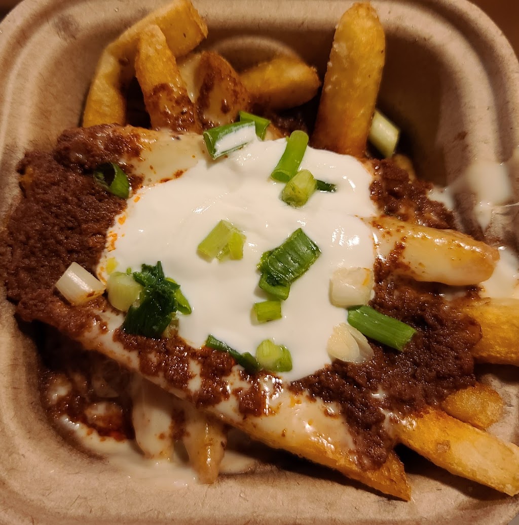 Loud Burger | restaurant | 22497 Barton Rd, Grand Terrace, CA 92313, USA | 9092195630 OR +1 909-219-5630