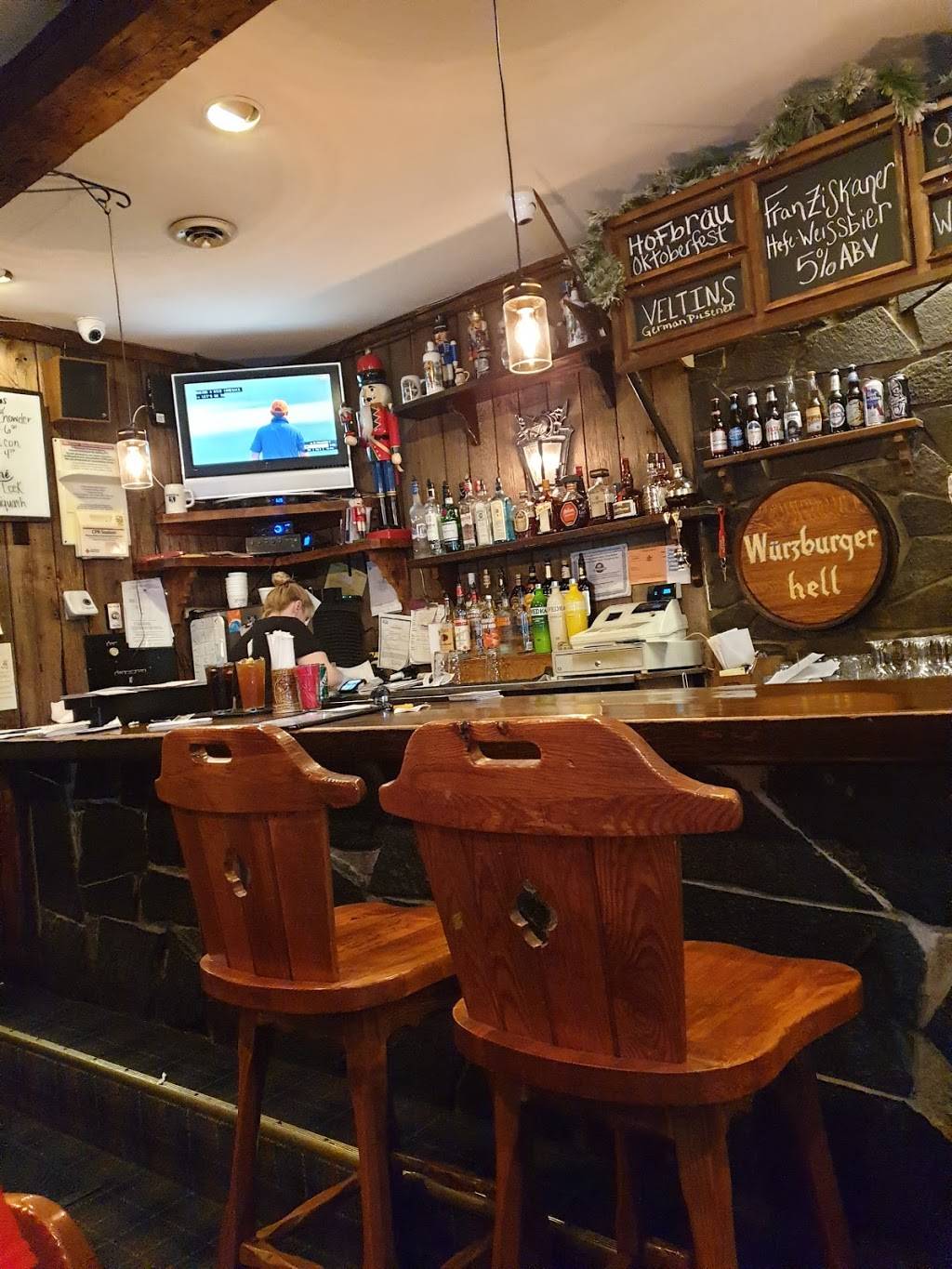 Starbucks | cafe | 351 Broadway, Saratoga Springs, NY 12866, USA | 5185819498 OR +1 518-581-9498