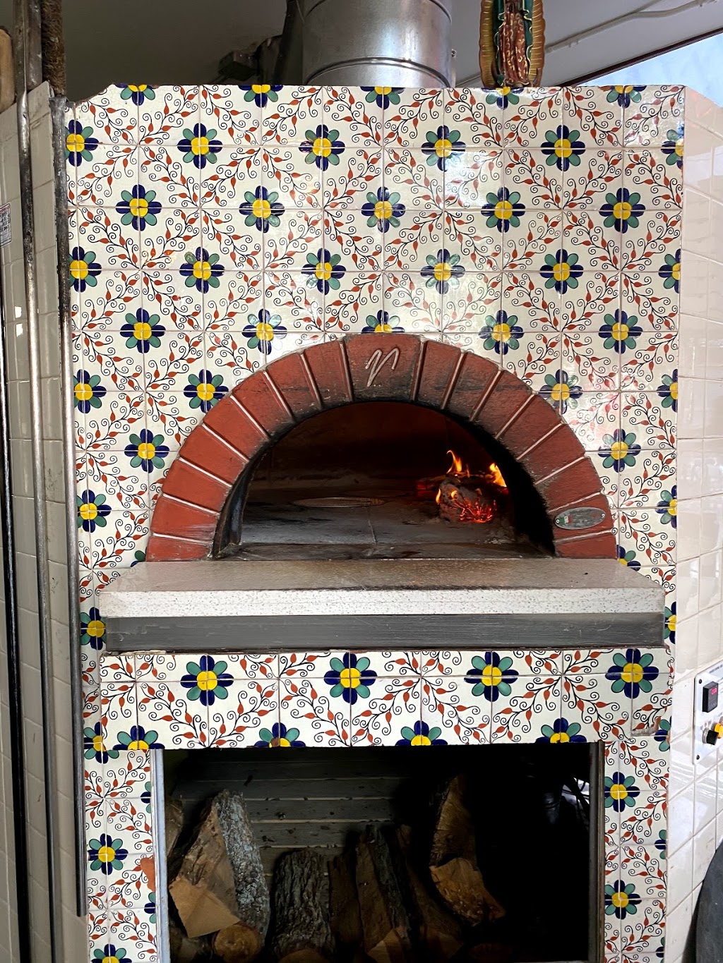 Pizzeria Solario | restaurant | 3333 Weslayan St #100, Houston, TX 77027, USA | 7138928100 OR +1 713-892-8100