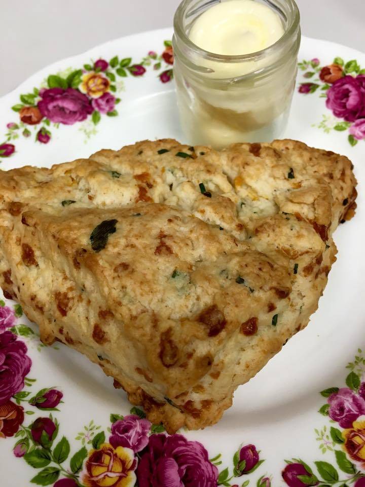 Eagle Village Shops | shopping mall | 503 Lancaster Ave, Wayne, PA 19087, USA | 6102932012 OR +1 610-293-2012