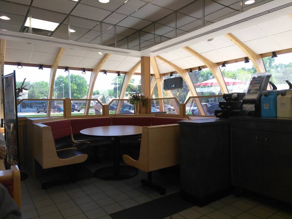 Dairy Queen | restaurant | N86W16326 Appleton Ave, Menomonee Falls, WI 53051, USA | 2622550701 OR +1 262-255-0701