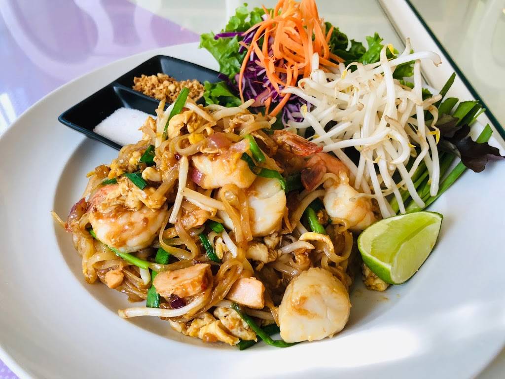 Thai Waterside Cuisine | restaurant | 415 Lincoln Ave, Mukilteo, WA 98275, USA | 4253557393 OR +1 425-355-7393