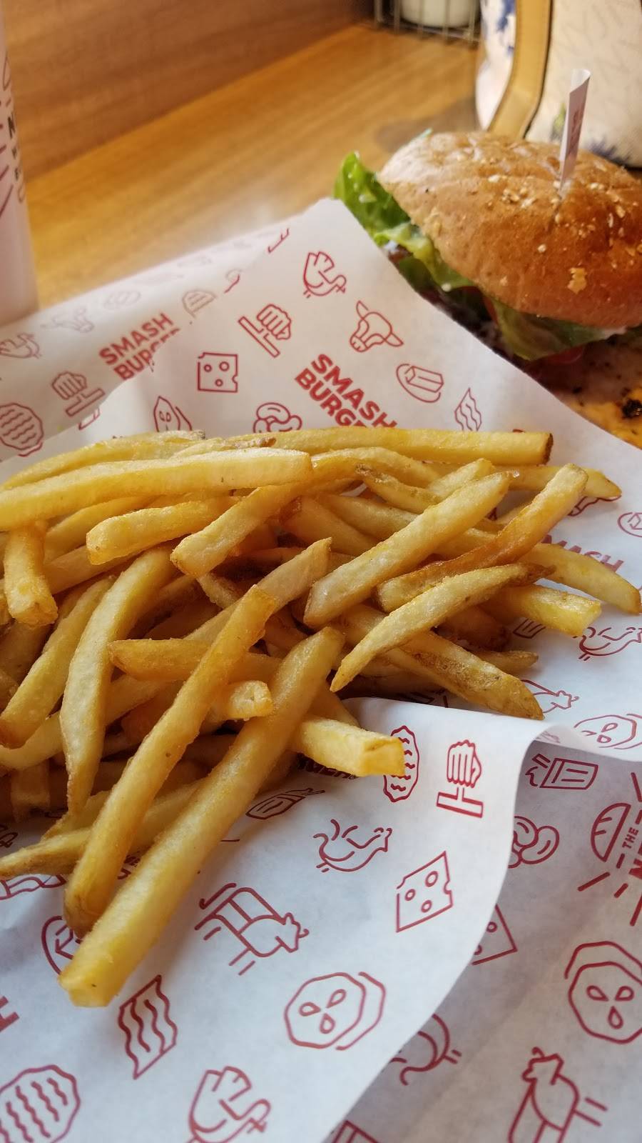 Smashburger | restaurant | 14082 Promenade Commons St, Gainesville, VA 20155, USA | 7037437060 OR +1 703-743-7060