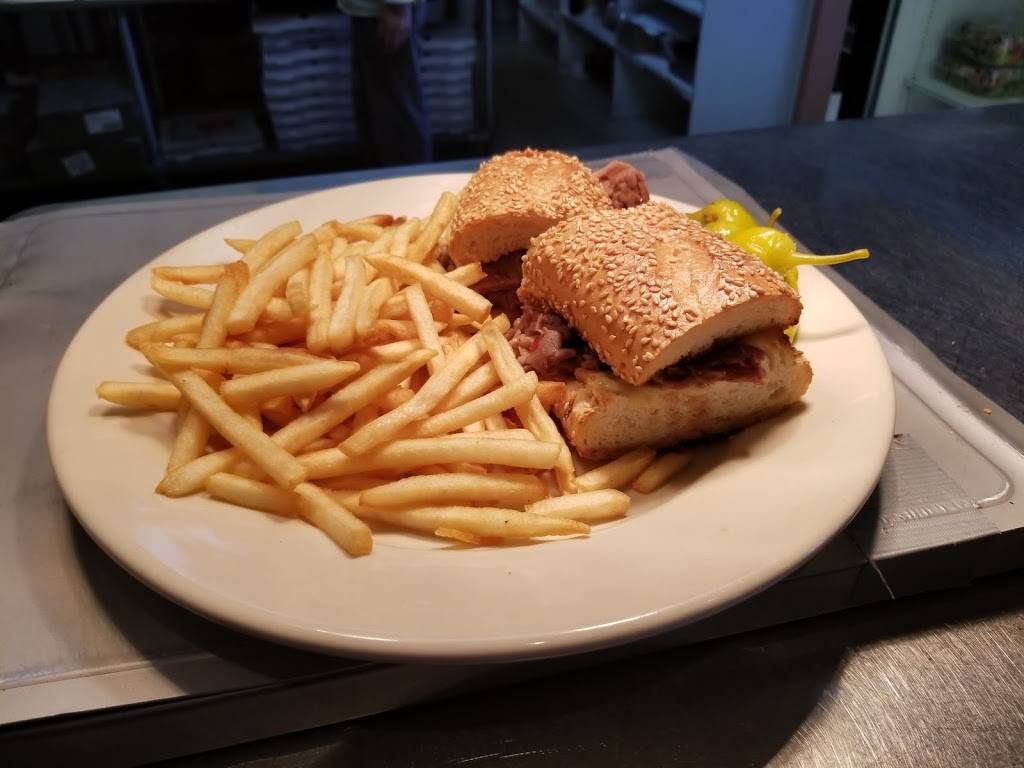 Pepinos Hartland | restaurant | 600 Hartbrook Dr, Hartland, WI 53029, USA | 2623699050 OR +1 262-369-9050