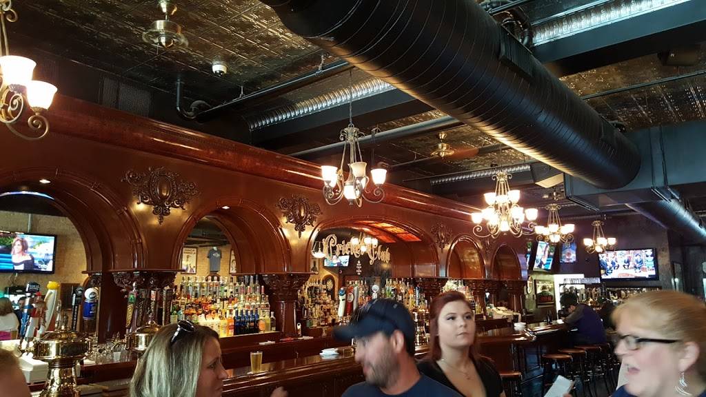 Cricket Club | restaurant | 36 W Michigan Ave, Battle Creek, MI 49017, USA | 2699632725 OR +1 269-963-2725