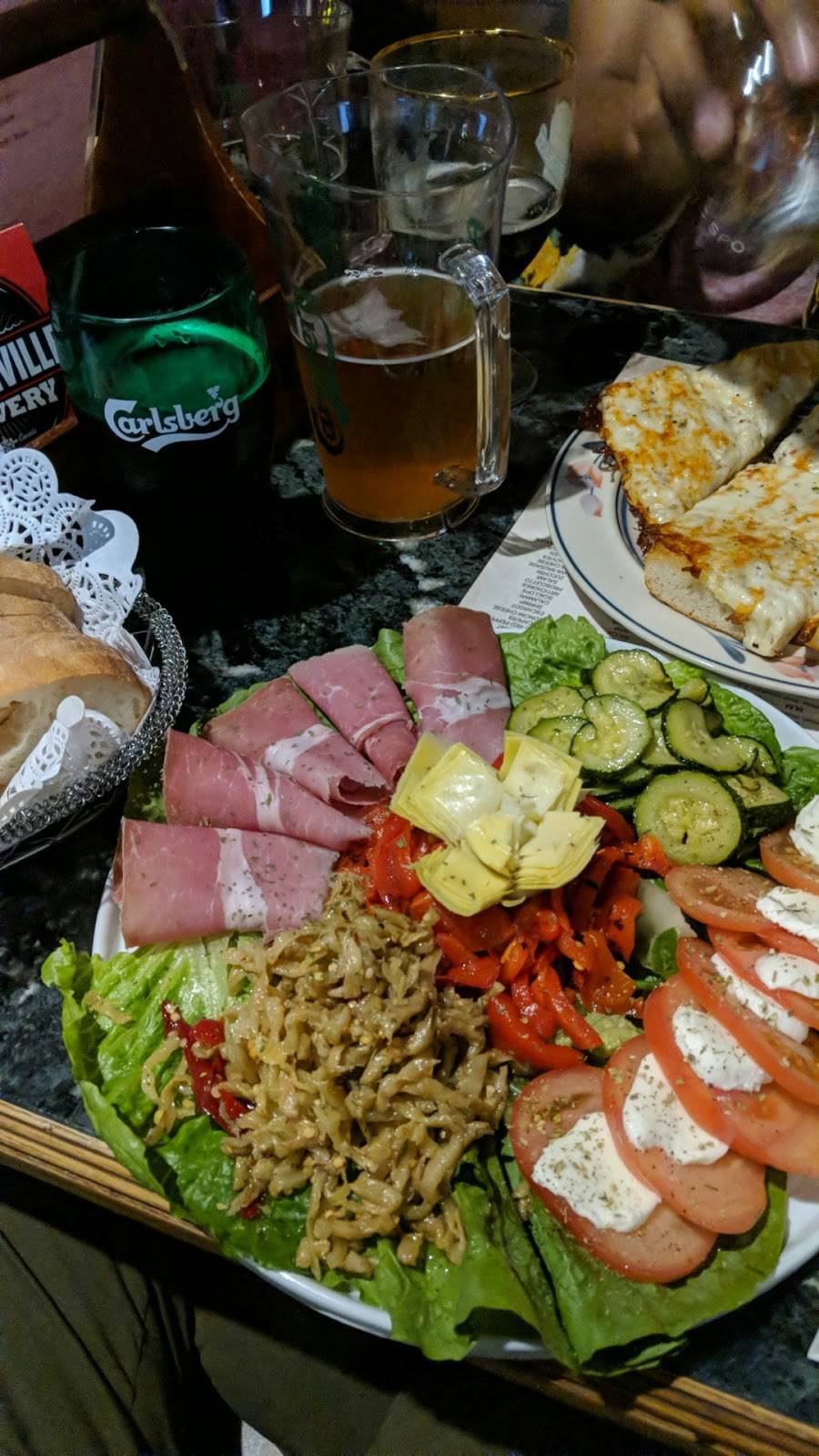 Sams Pizzeria & Cantina | meal delivery | 2215 Wyandotte St W, Windsor, ON N9B 1K2, Canada | 5192569011 OR +1 519-256-9011