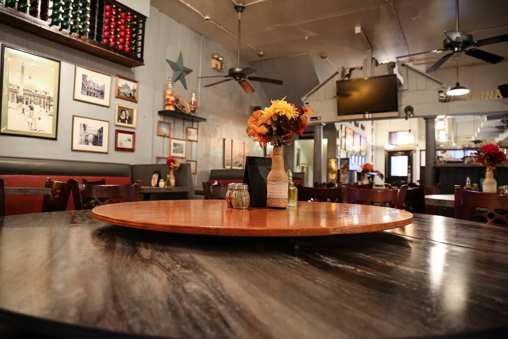 Renaldis Pizza | meal delivery | 2827 N Broadway, Chicago, IL 60657, USA | 7732482445 OR +1 773-248-2445