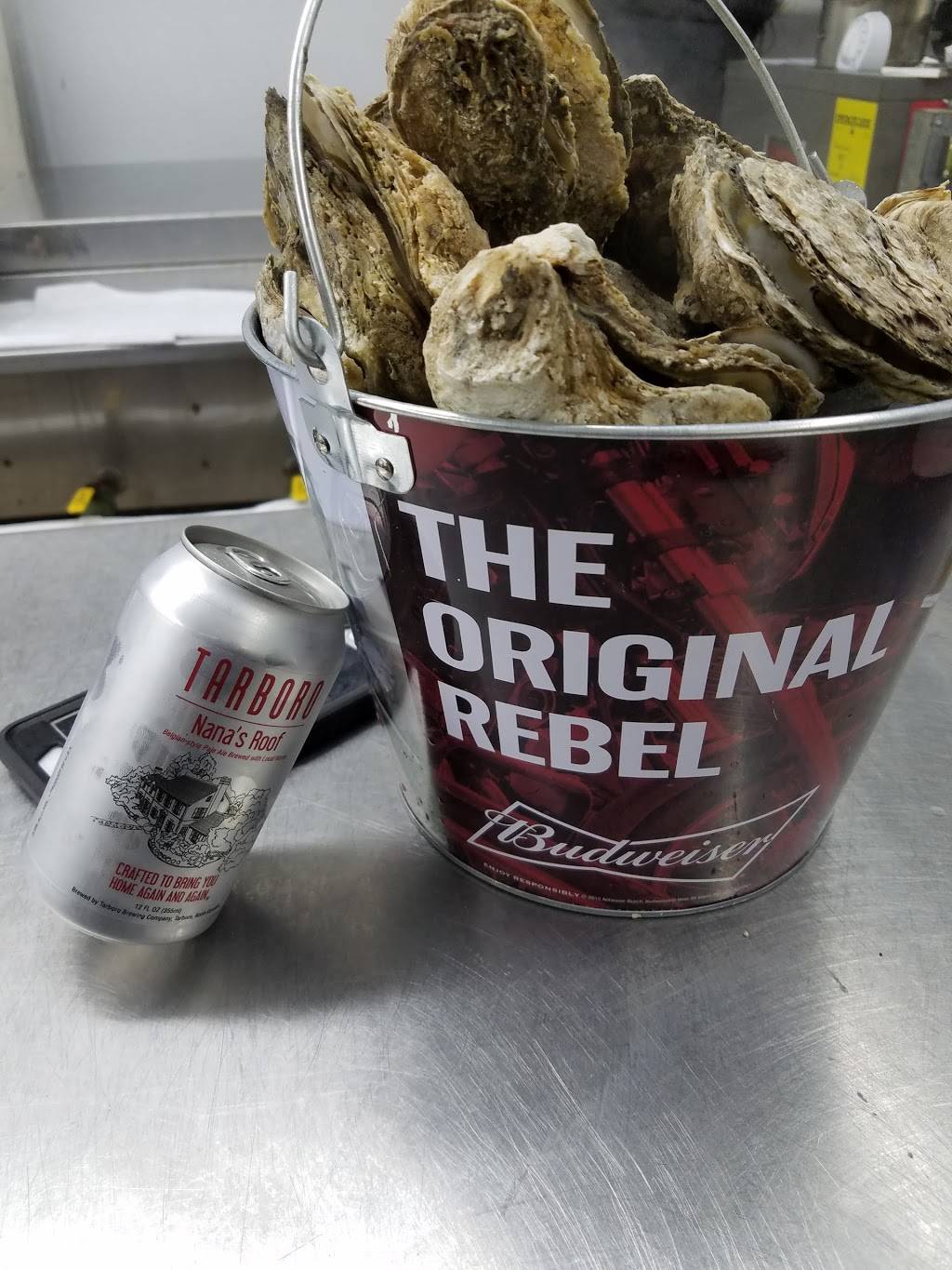 33 Oyster Shack | restaurant | 3309 NC-33, Tarboro, NC 27886, USA | 2528231948 OR +1 252-823-1948