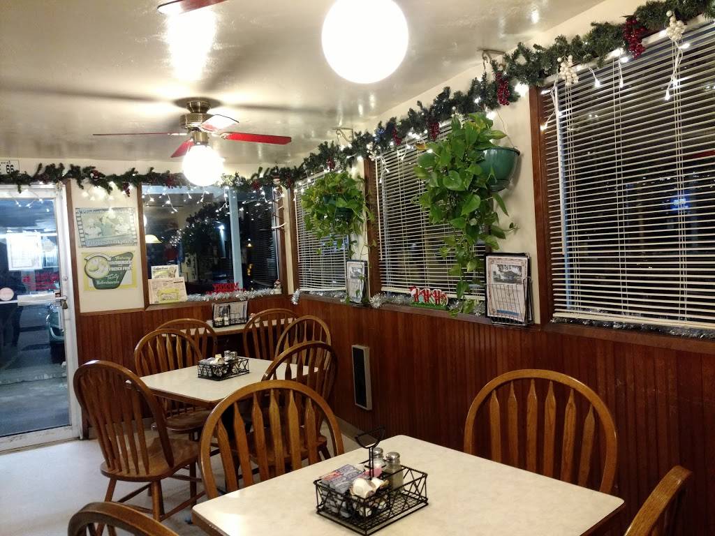 Bill & Beas Drive In | restaurant | 1215 Harrison Ave, Centralia, WA 98531, USA | 3607366697 OR +1 360-736-6697