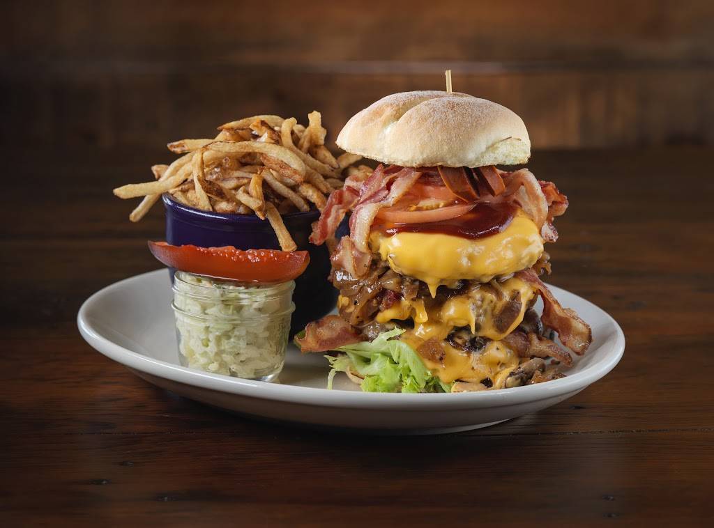 La Belle & La Boeuf - Burger Bar | restaurant | 37 Boulevard de la Cité-des-Jeunes #100, Vaudreuil-Dorion, QC J7V 0N3, Canada | 4503190223 OR +1 450-319-0223