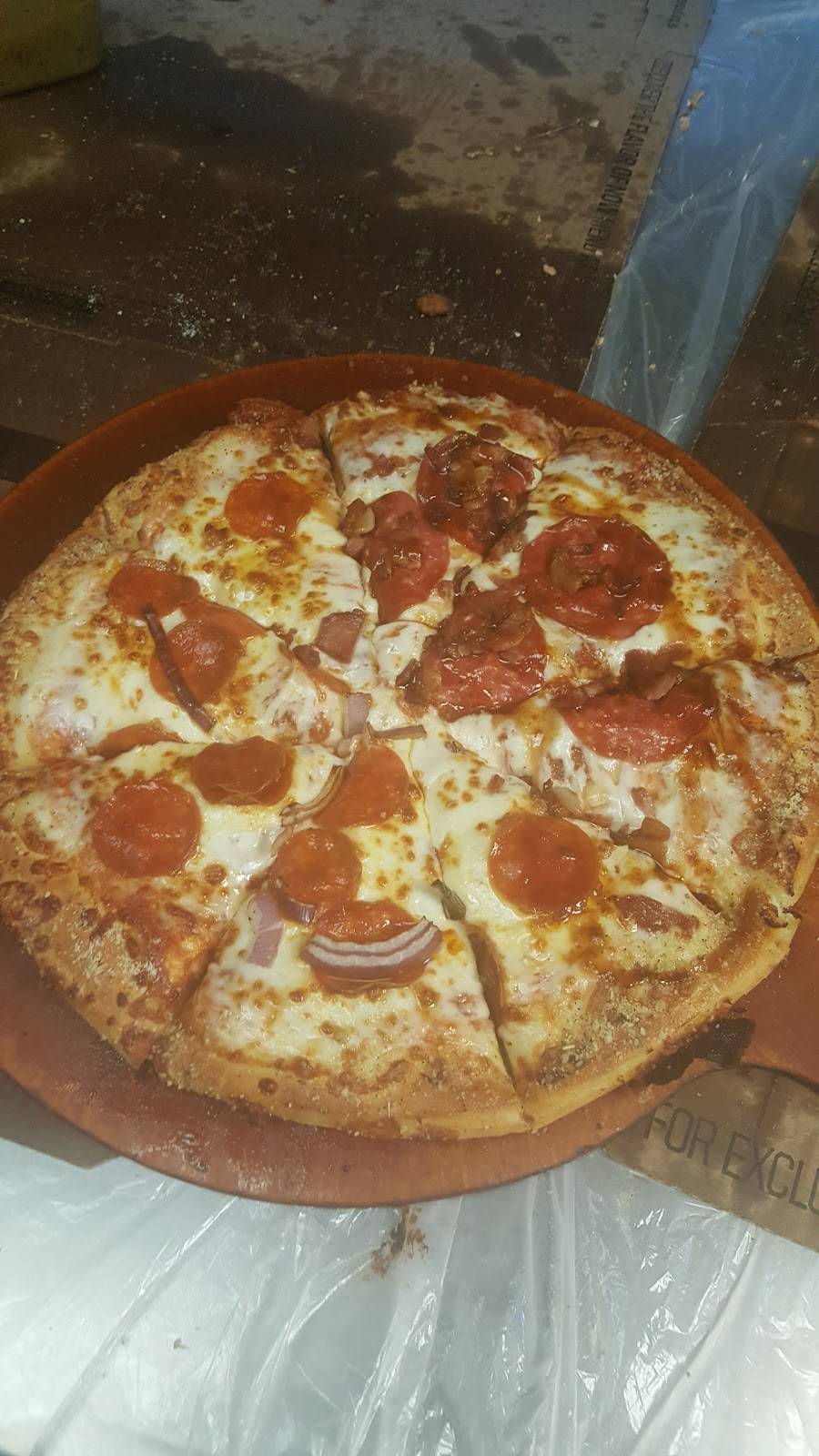 Pizza Hut | meal takeaway | 5000 W Mercury Blvd, Newport News, VA 23605, USA | 7578262266 OR +1 757-826-2266