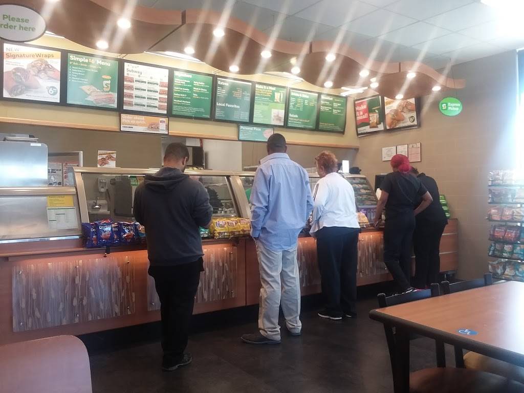 Subway | restaurant | 6429 Lee Hwy, Chattanooga, TN 37421, USA | 4238922911 OR +1 423-892-2911