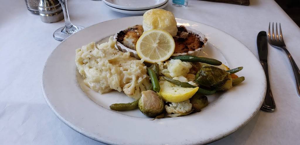 Sea Level Oyster Bar | restaurant | 1 Market Square, Newburyport, MA 01950, USA | 9784628862 OR +1 978-462-8862