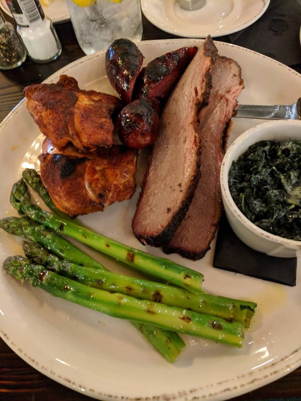 Queenies Southern Restaurant & Bar | restaurant | 151 W Main St, Canton, GA 30114, USA | 7702134897 OR +1 770-213-4897