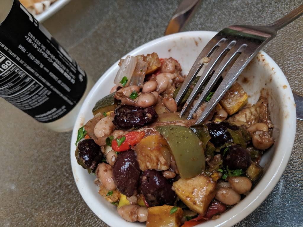 Rozzelle Court Restaurant | restaurant | 4525 Oak St, Kansas City, MO 64111, USA | 8167511278 OR +1 816-751-1278