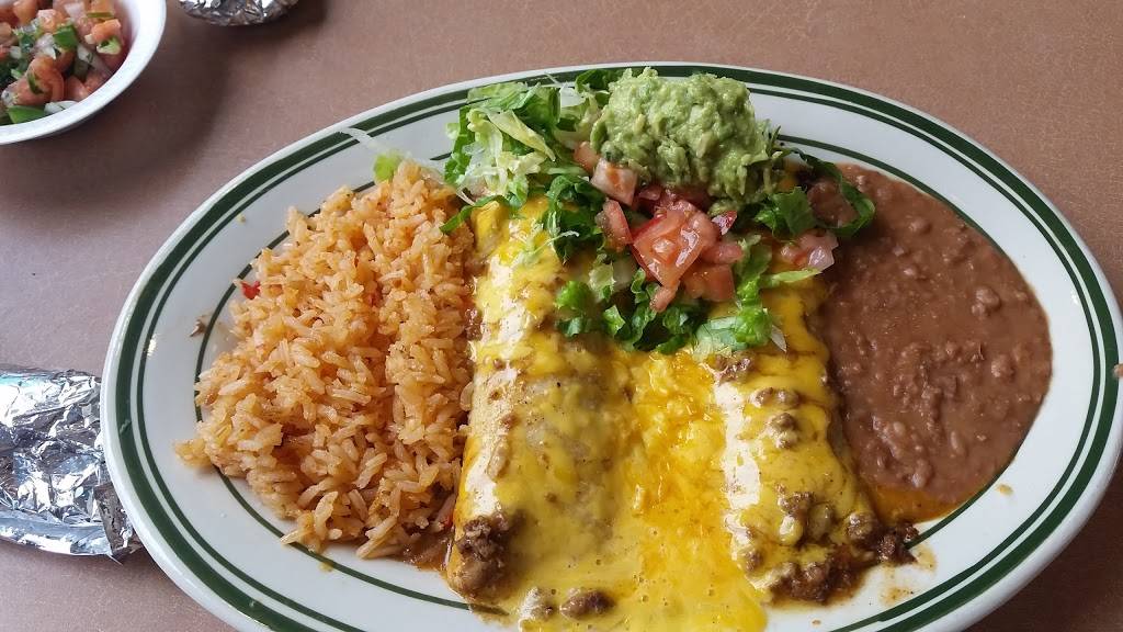 Chachos | restaurant | @ Tidwell, 5350 North Fwy I45, Houston, TX 77022, USA | 7135905500 OR +1 713-590-5500