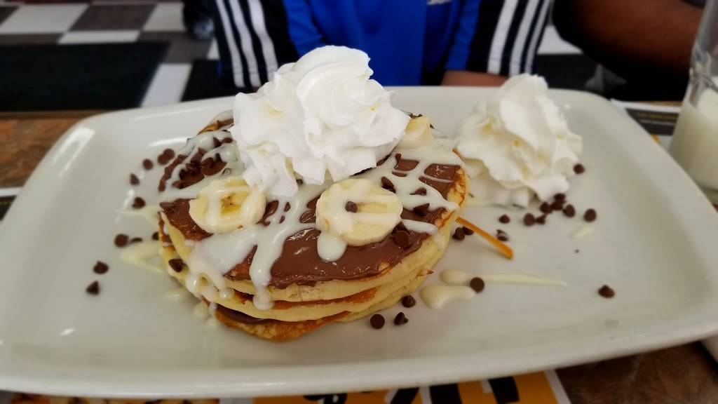 Eggsmart | restaurant | 164 Sandalwood Pkwy E, Brampton, ON L6Z 3S4, Canada | 9058461333 OR +1 905-846-1333