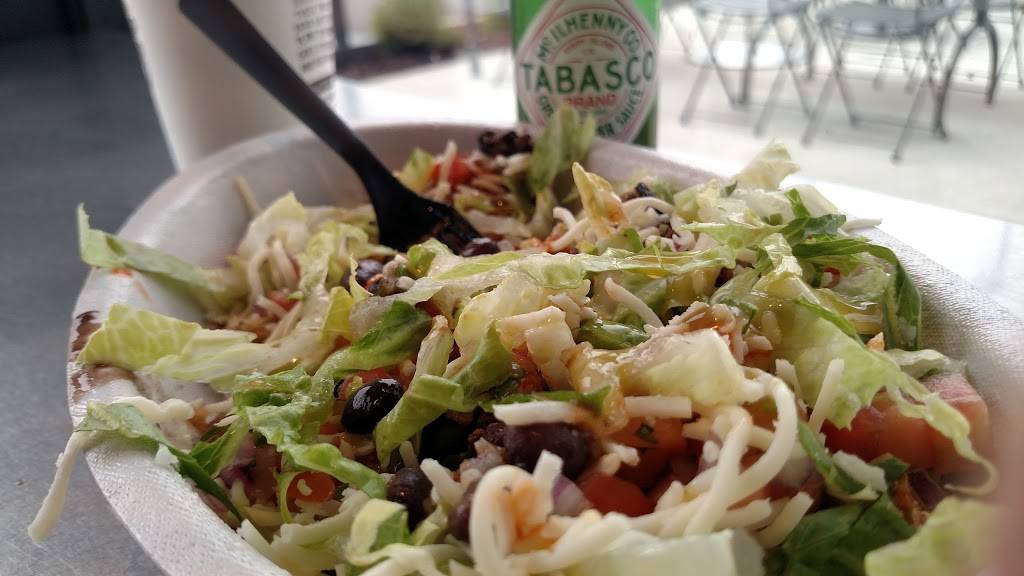 Chipotle Mexican Grill | restaurant | 3040 Scottsville Rd B, Bowling Green, KY 42104, USA | 2707822377 OR +1 270-782-2377