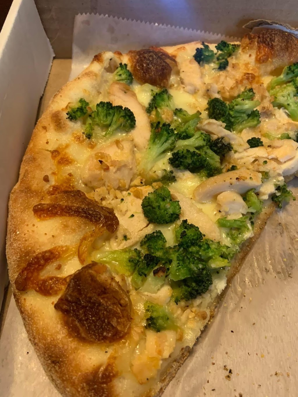 Frankies pizza | restaurant | 809 Maple Rd, Longmeadow, MA 01106, USA | 4133842241 OR +1 413-384-2241