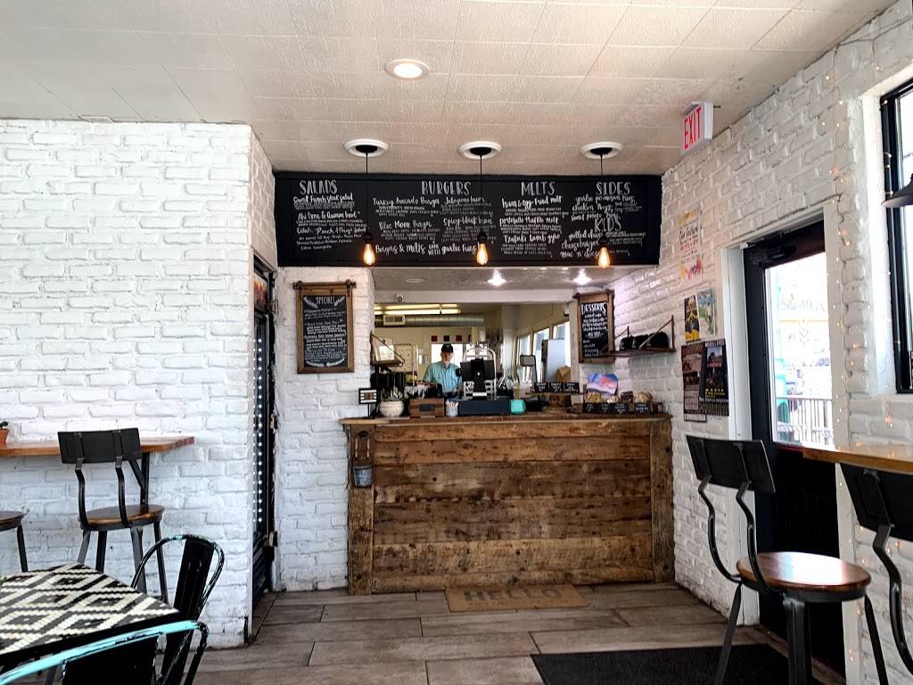 Lolas Street Kitchen | restaurant | 24 E Main St, Midway, UT 84049, USA | 4356713970 OR +1 435-671-3970