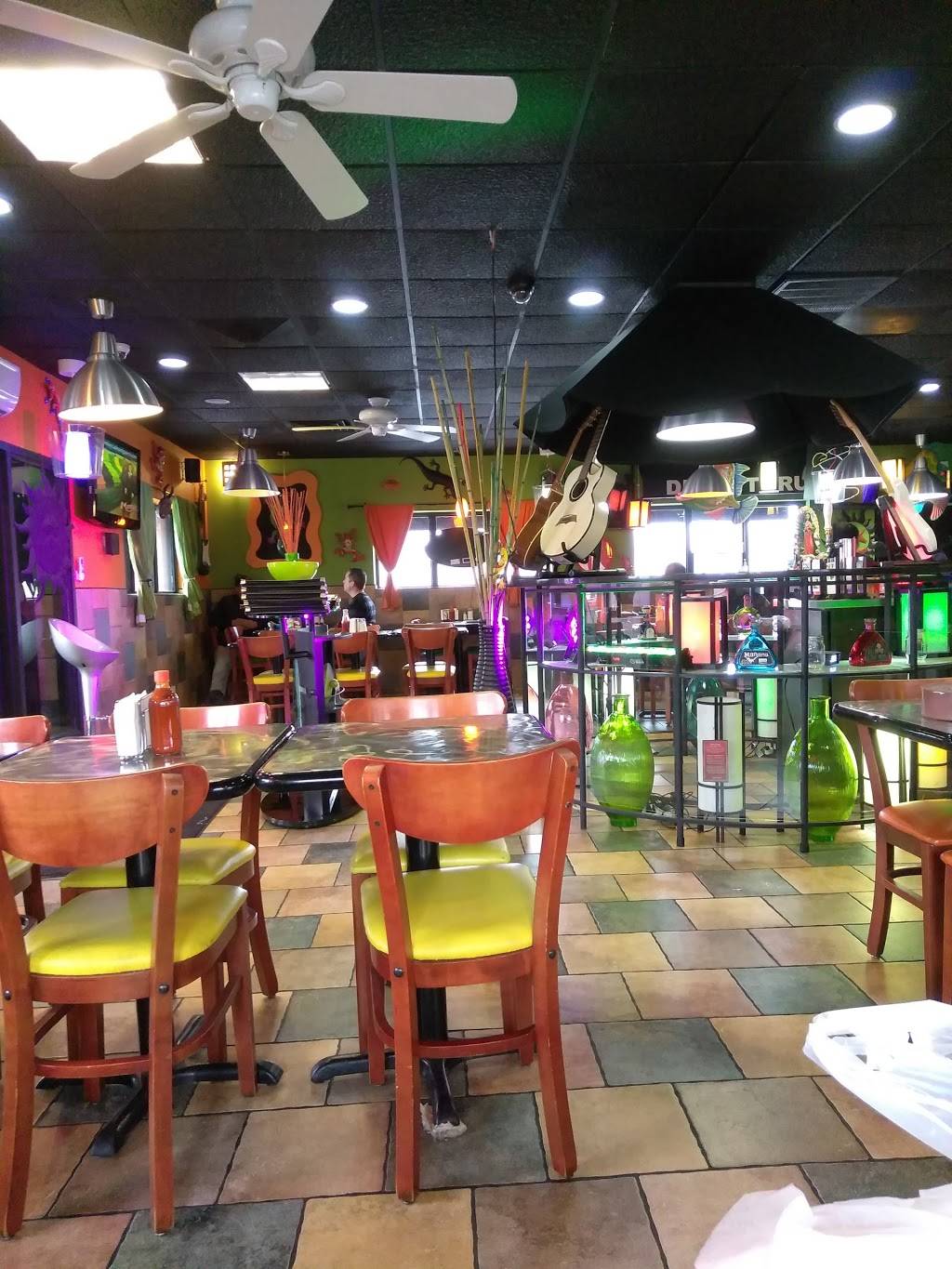 Chips & Salsa Taquerías y Mariscos | restaurant | 14235 S Western Ave, Blue Island, IL 60406, USA | 7082391155 OR +1 708-239-1155