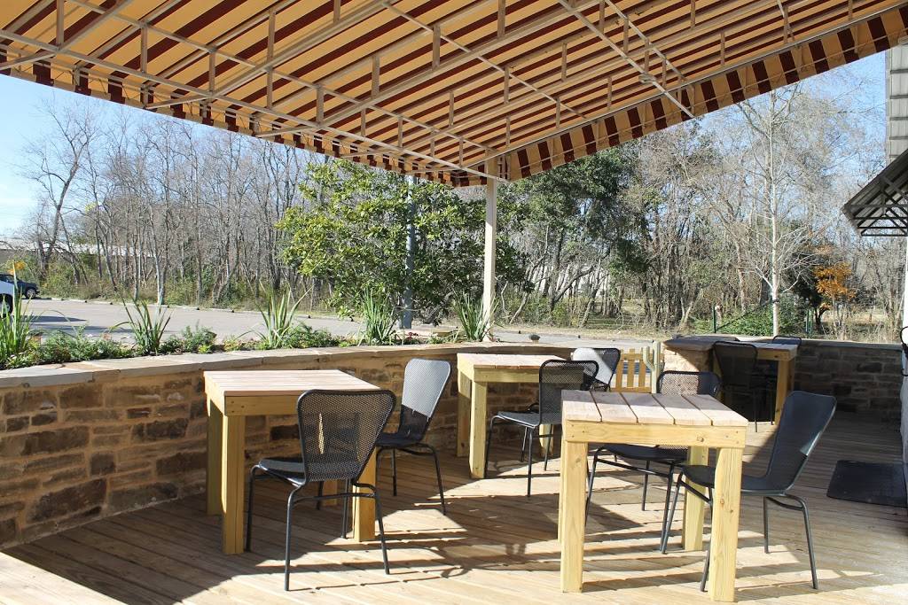 Estebans Fiesta Shack | restaurant | 402 W Main St, League City, TX 77573, USA | 2813324195 OR +1 281-332-4195