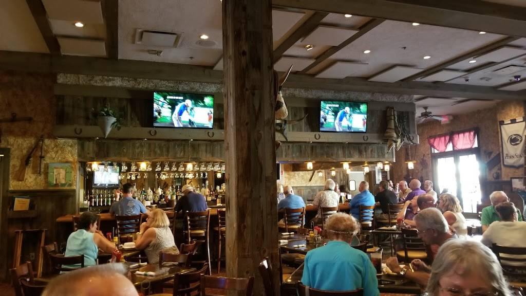 McCalls Tavern | restaurant | 997 Alverez Ave, Lady Lake, FL 32159, USA | 3527509441 OR +1 352-750-9441