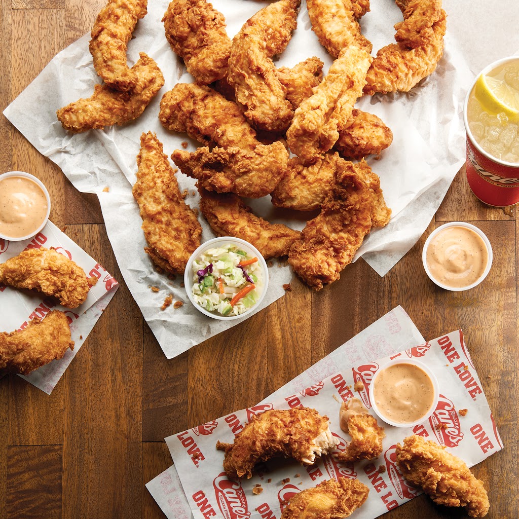 Raising Canes Chicken Fingers | restaurant | 13201 S Cicero Ave, Crestwood, IL 60445, USA | 7083003077 OR +1 708-300-3077