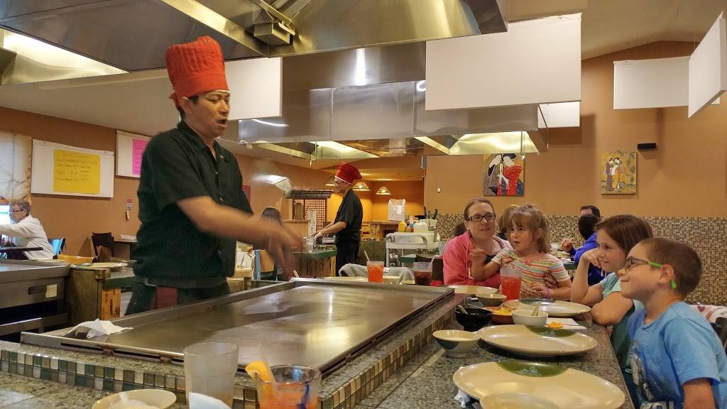 Umi Japanese Steakhouse | restaurant | 1027 Grand Army of the Republic Hwy, Swansea, MA 02777, USA | 5086721490 OR +1 508-672-1490