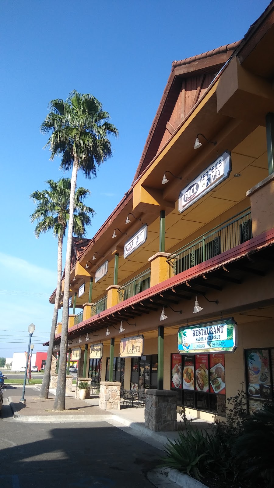 Villa Antigua Grill | restaurant | 9505 Mines Rd #103, Laredo, TX 78045, USA | 9567248452 OR +1 956-724-8452