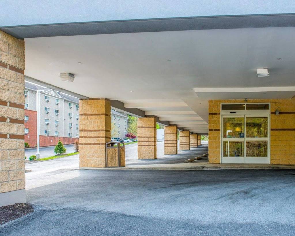 Comfort Inn | restaurant | 4607 McKnight Rd, Pittsburgh, PA 15237, USA | 4124993322 OR +1 412-499-3322