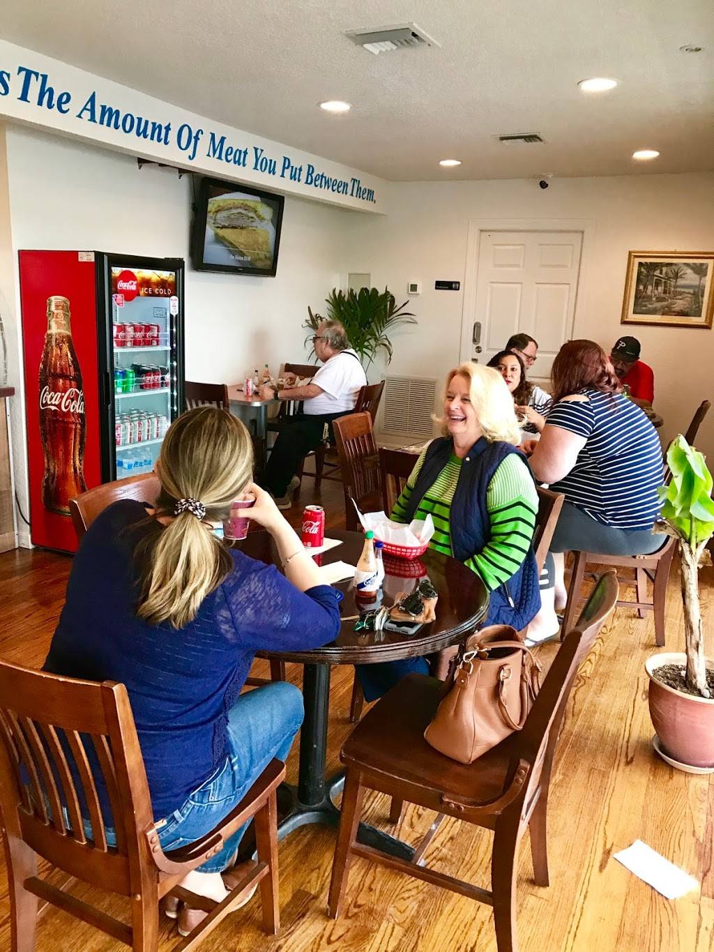 Cuban and Suds Cafe | restaurant | 9924 US-441, Leesburg, FL 34788, USA | 3528054352 OR +1 352-805-4352