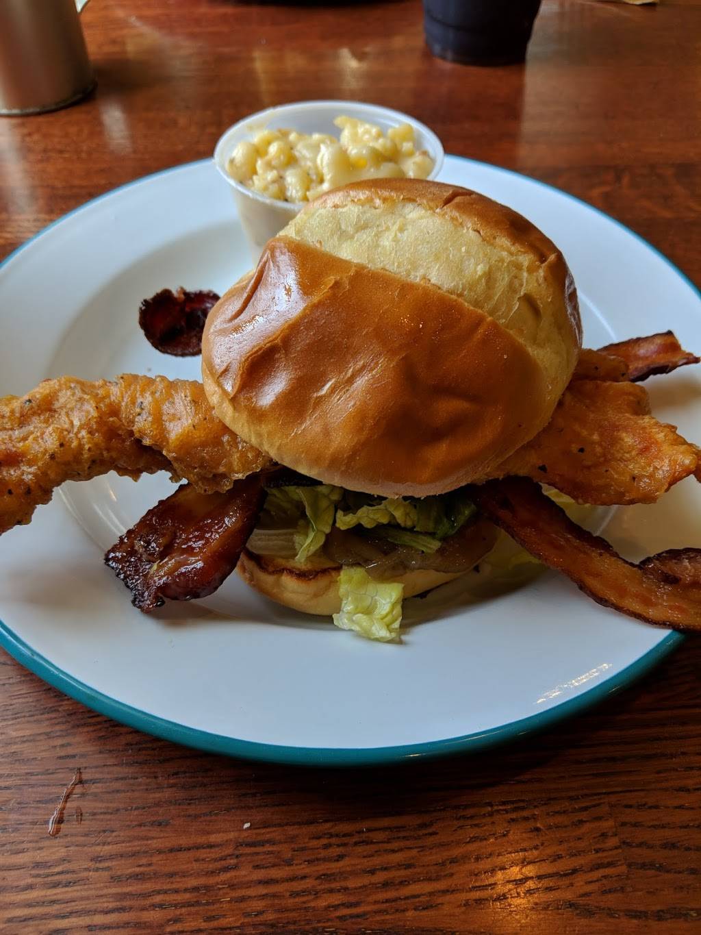 HenDough Chicken & Donuts | restaurant | 532 Kanuga Rd, Hendersonville, NC 28739, USA | 8285952885 OR +1 828-595-2885