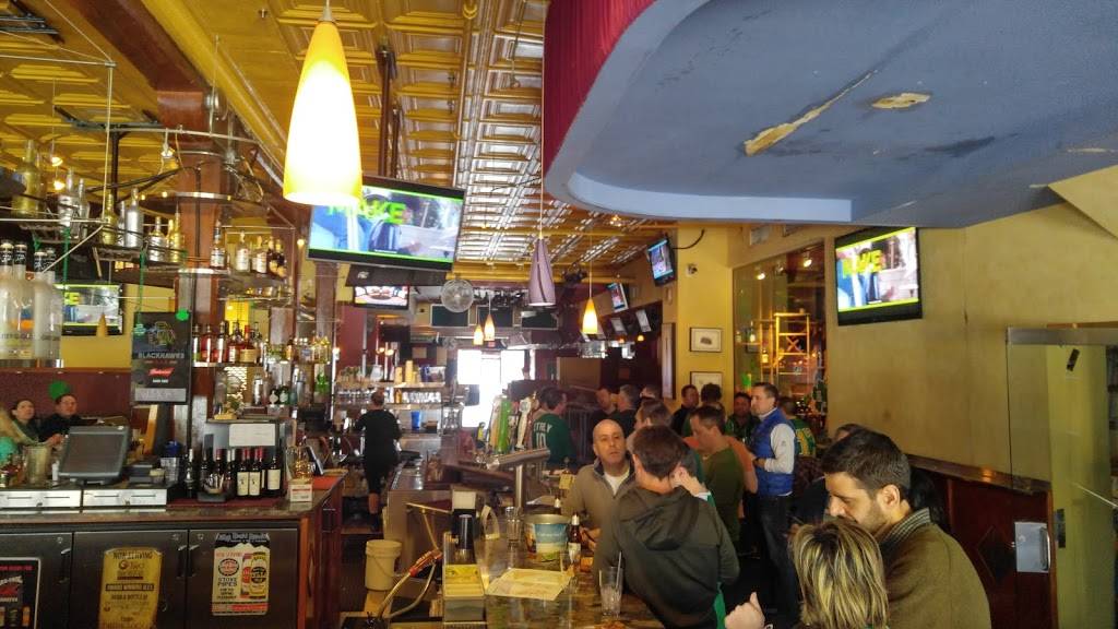 Features Bar & Grill | restaurant | 10 Chicago Ave, Naperville, IL 60540, USA | 6304163310 OR +1 630-416-3310