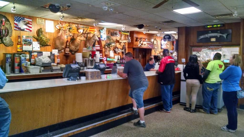 Mike Linnigs | restaurant | 9308 Cane Run Rd, Louisville, KY 40258, USA | 5029379888 OR +1 502-937-9888