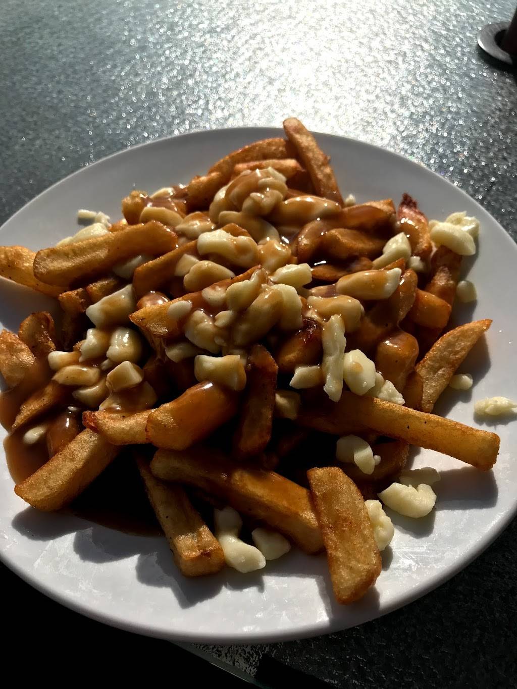 La Ferme Rouge | restaurant | 1170 Chemin dAylmer, Gatineau, QC J9H 7L3, Canada | 8196003600 OR +1 819-600-3600